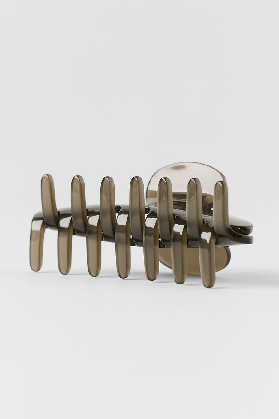 90's Claw Clip - Olive Tree Clear - Image 3