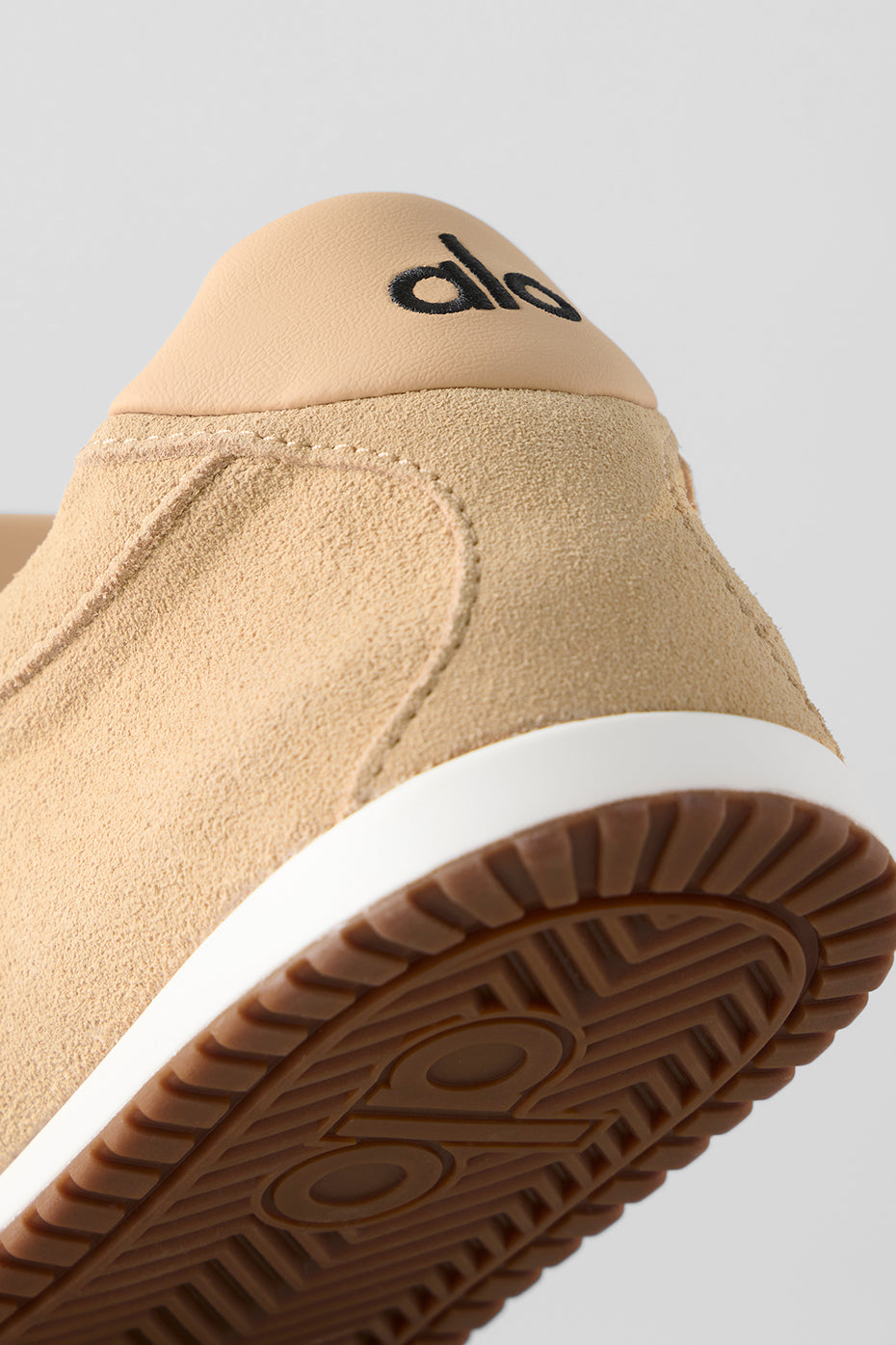 ALO Sunset Sneaker + Jisoo - Caramel Cream - Image 6