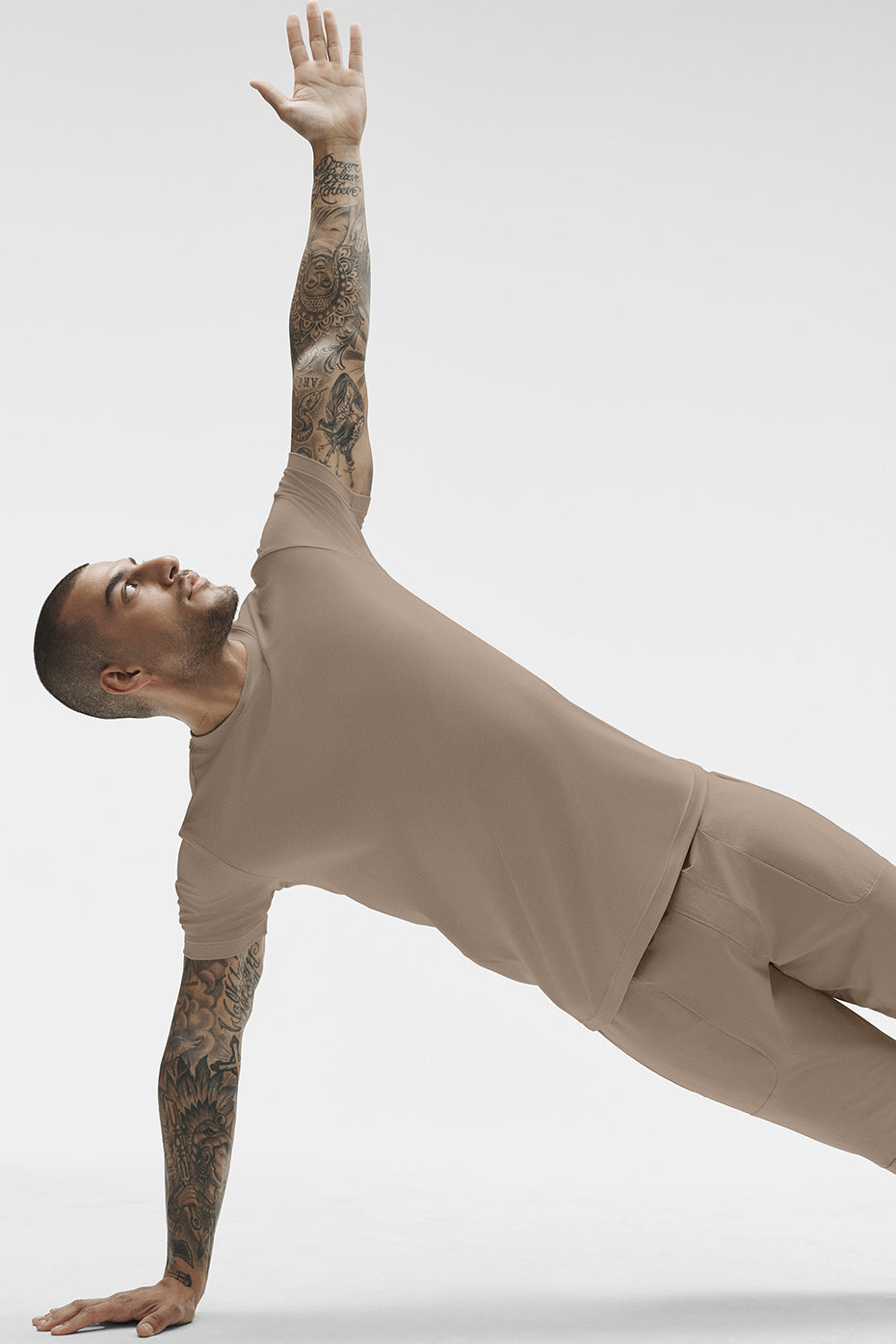 Conquer Reform Crewneck Short Sleeve - Gravel - Image 3