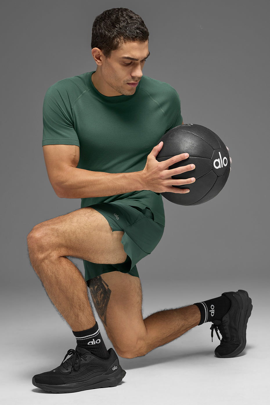 ALO Vapor Crewneck Short Sleeve - Clover Green - Image 4