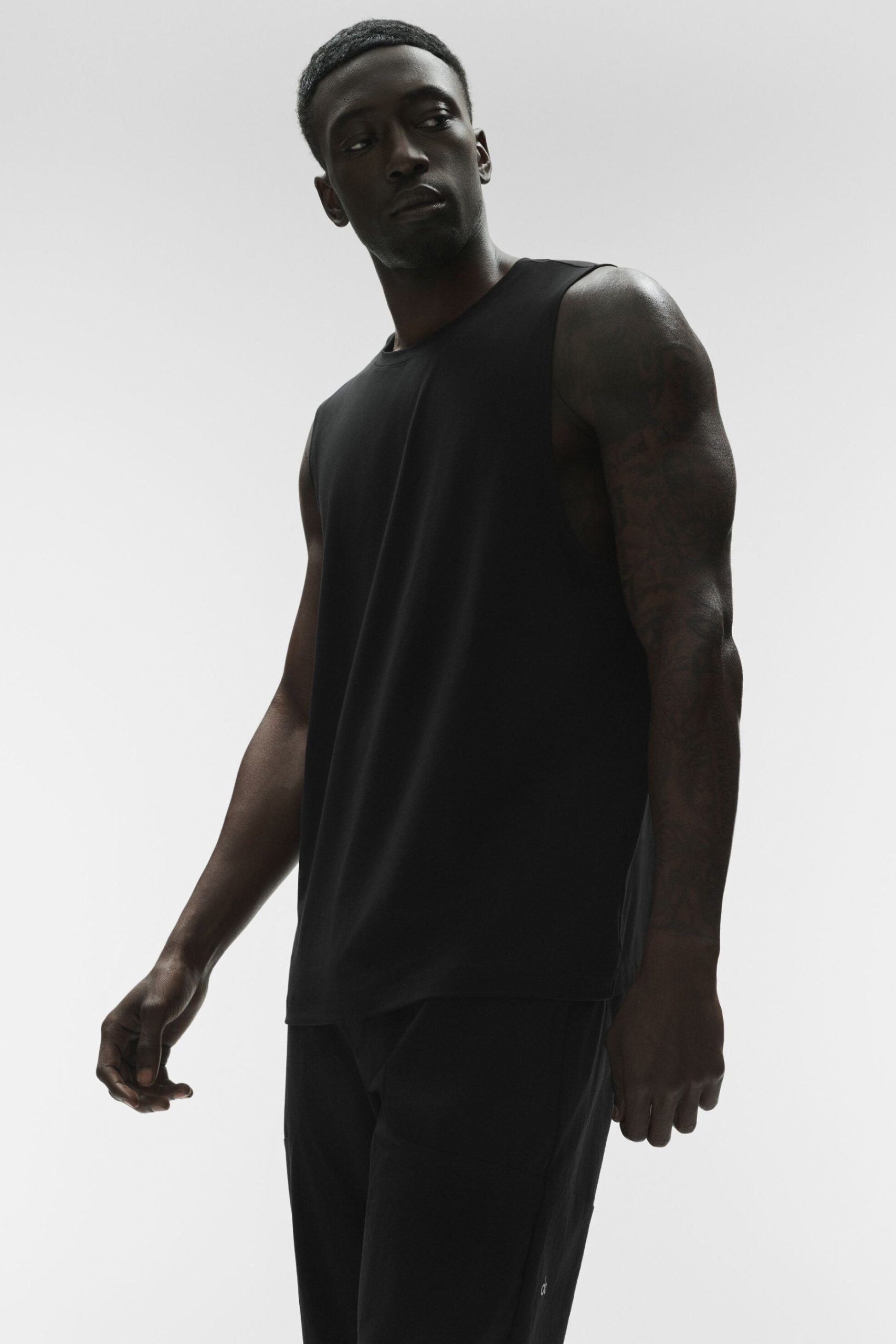 Conquer Muscle Tank - Black - Image 3