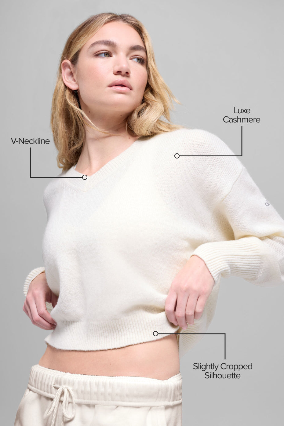 Wool Cashmere Cropped New Class V-Neck Sweater - Ivory - Image 2