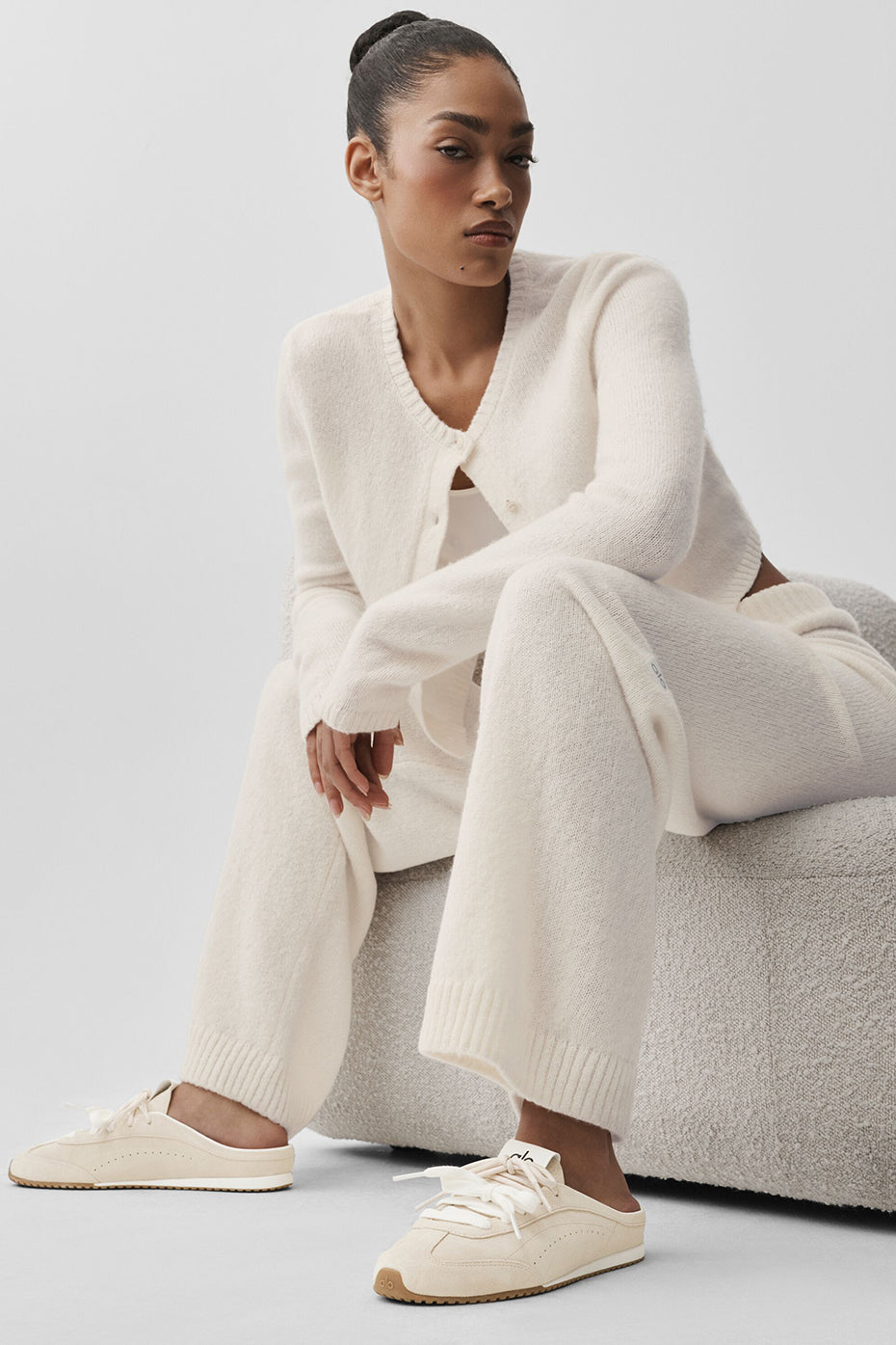 Wool Cashmere High-Waist New Class Wide Leg Pant - Ivory - Image 4