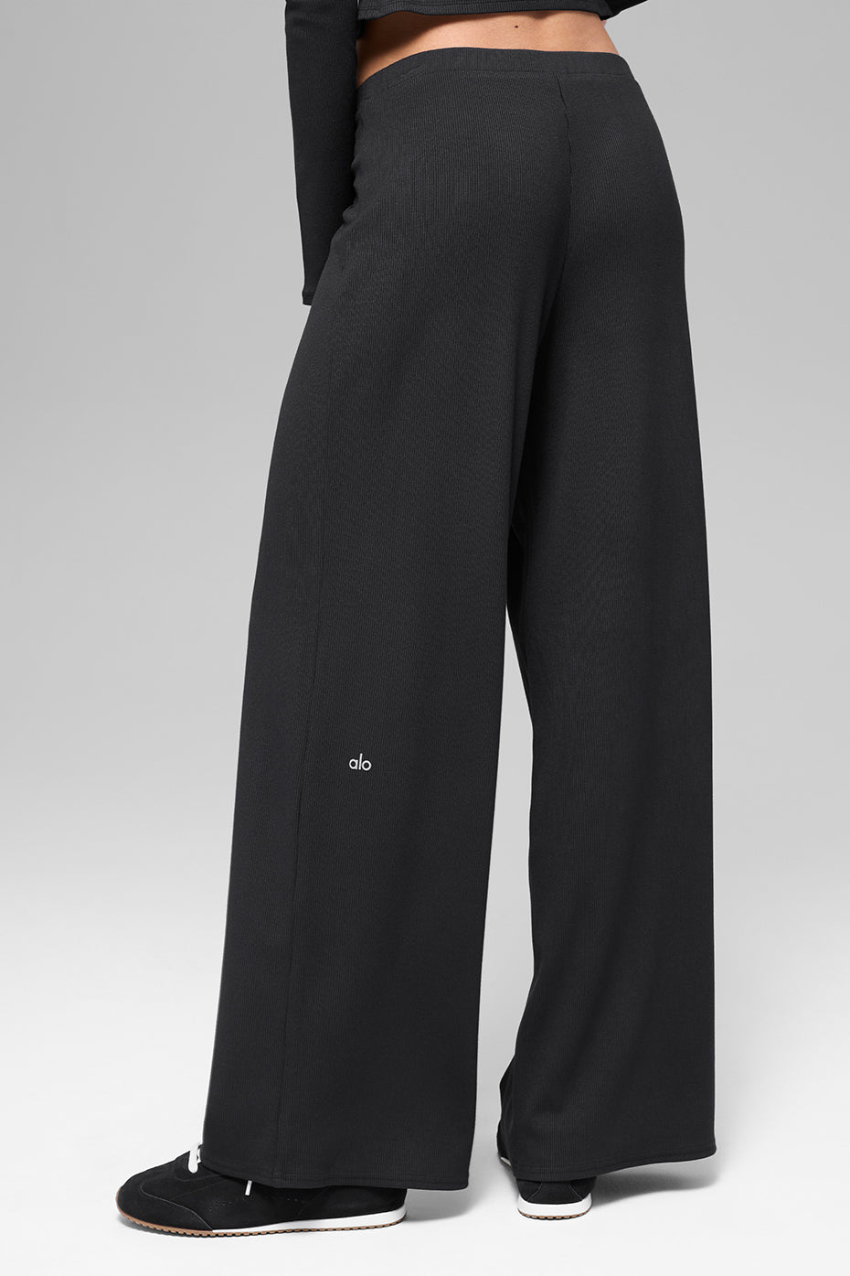 Mid-Rise Dreamlight Straight Pant - Black - Image 4