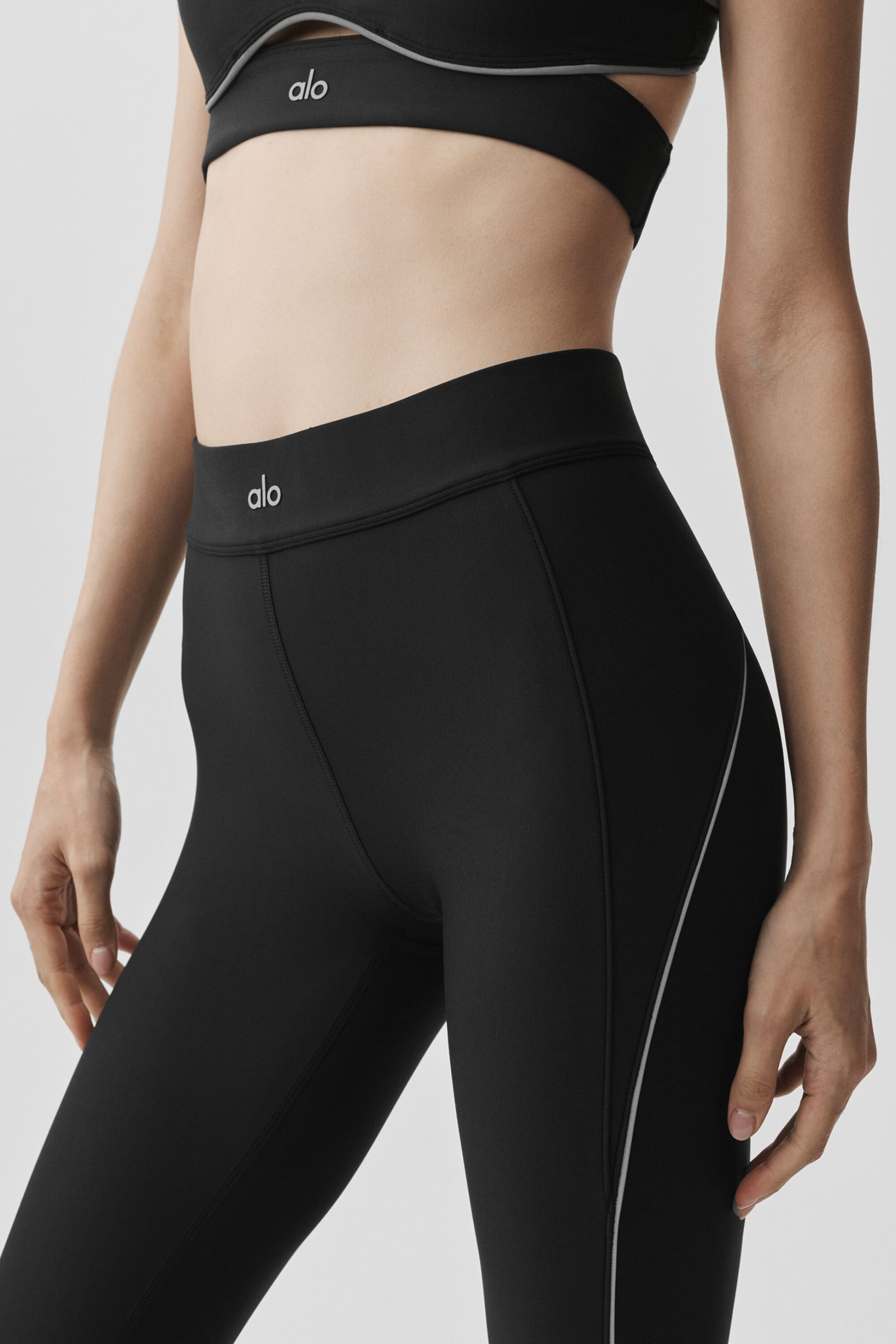 Airlift High-Waist 7/8 Speedwork Legging - Black - Image 4